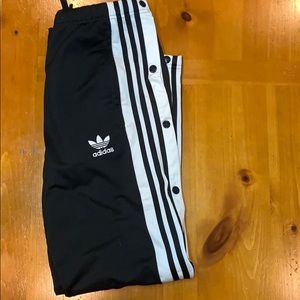 Buttoned adidas sweats